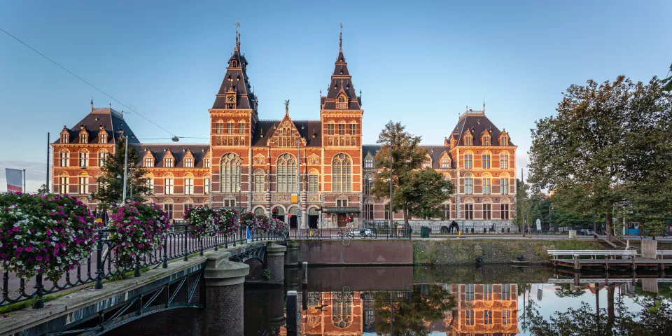 Rijksmuseum uno de los mejores museos de Ámsterdam