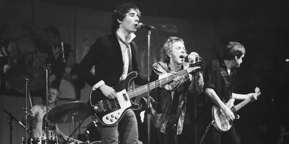 Sex Pistols tocando en la iglesia discoteca Paradiso de Ámsterdam