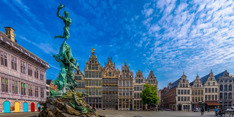 Plaza Grote Markt en Amberes, Bélgica