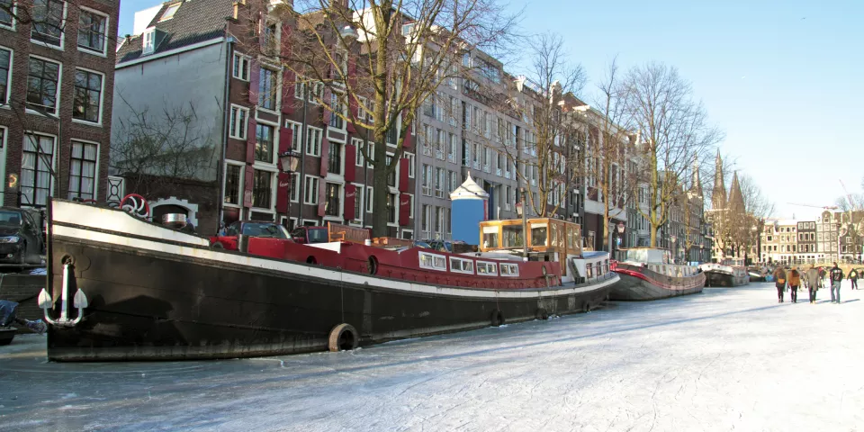Canales de Ámsterdam - Qué hacer en Ámsterdam - Guía de viaje Ámsterdam - Buendía Tours