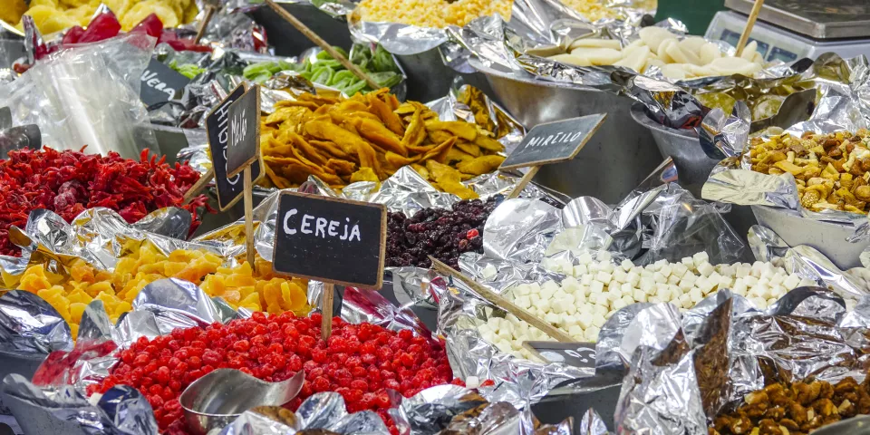 Mercado con especialidades de Lisboa
