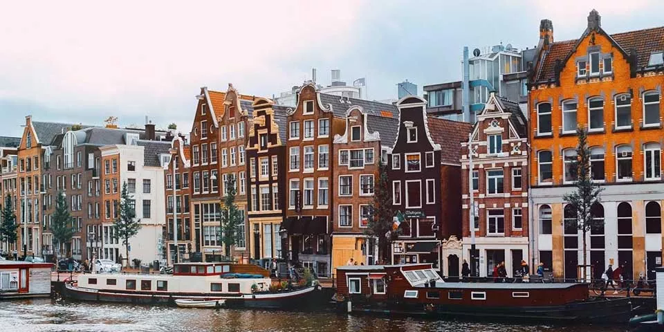 Casas típicas de Ámsterdam - Ámsterdam en 3 días - Guía de viaje Buendíatours