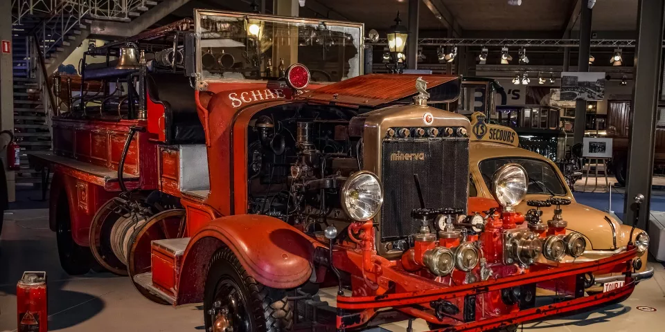 Museo Autoworld - Museos de Bruselas - Qué ver en Bruselas - Guía de viaje Bruselas - Buendía Tours