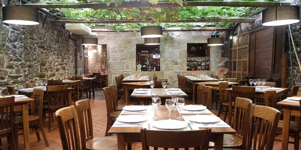 Casa de Xantar O Dezaseis - Comer en Santiago - Guía de viaje Santiago de Compostela - Buendía Tours