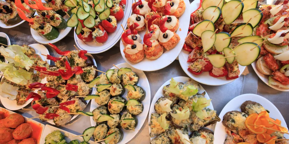 Comida típica de Granada - Qué comer en Granada - Comer en Granada - Guía de viaje Granada - Buendía Tours