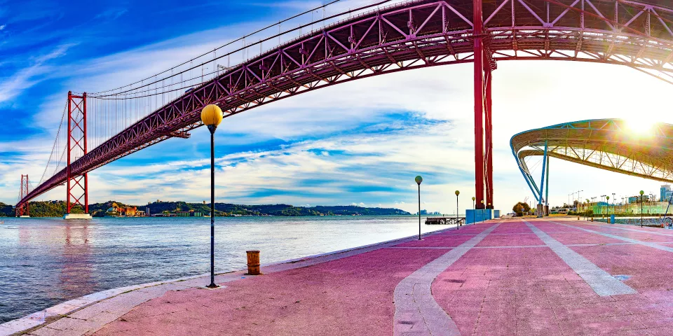 Puente 25 de Abril - Qué hacer en Lisboa - Guía de Viajes Lisboa - Buendía Tours