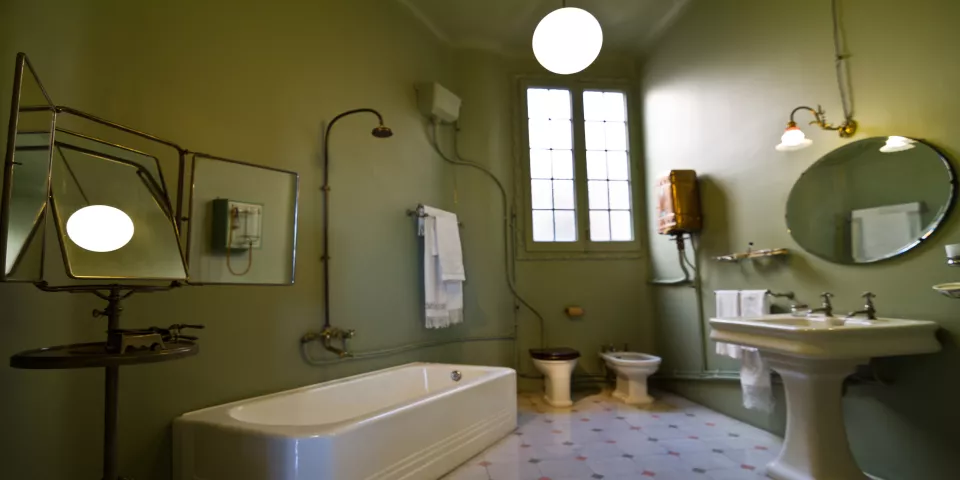 Vivienda de La Pedrera - Casa Milà-La Pedrera - Qué ver en Barcelona - Guía de Viajes Barcelona - Buendía Tours